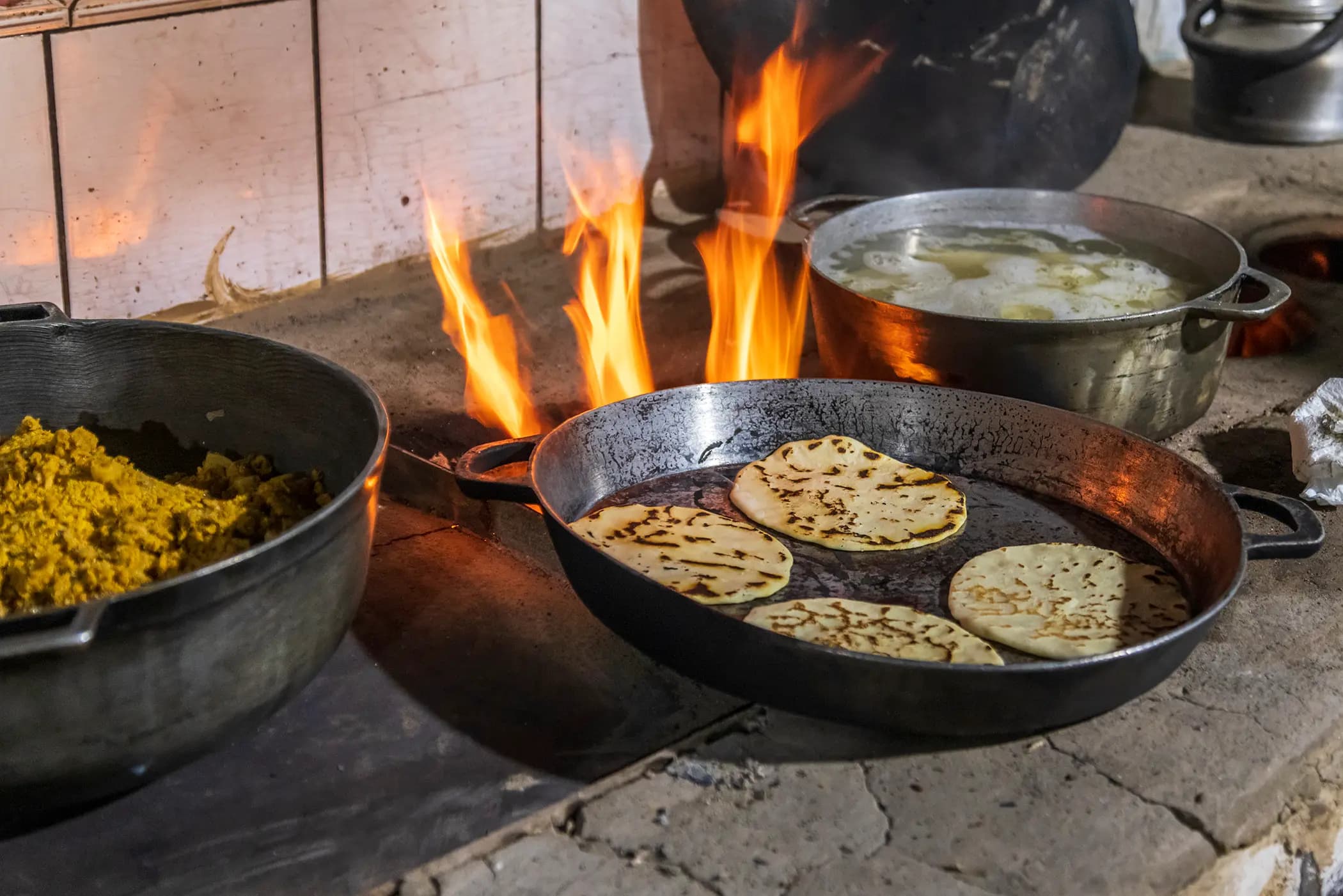 Traditional wood-fired cooking stove at Casona Los Rodríguez